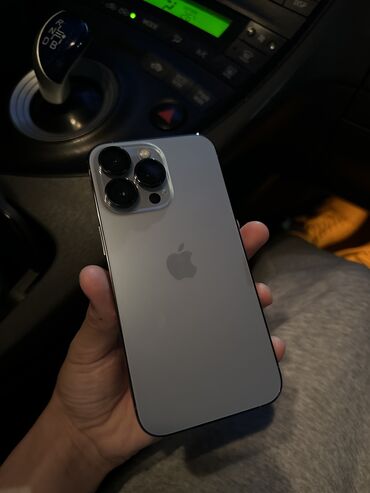 Apple iPhone: IPhone 13 Pro, Б/у, 256 ГБ, Sierra Blue, Защитное стекло, Чехол, 77 %