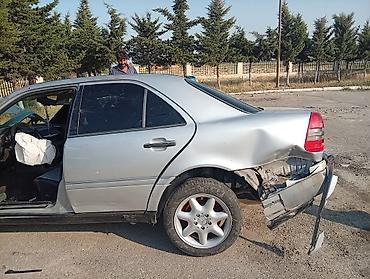 mercedes benz 208 d: Mercedes-Benz C200 (W203) – ehtiyat hissələri üçün - Kuzov: sedan — 2
