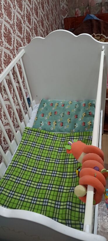 детский кровати бу: Односпальная кровать, Б/у