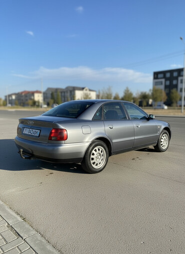 Audi: Audi A4: 1995 г., 2.6 л, Механика, Бензин, Седан — 9