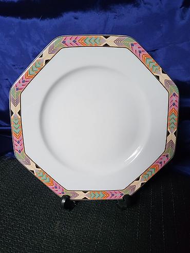 Ostali antikviteti: Tanjir Villeroy - Boch Nemacka. Tanjir plitak radjen od najfinijeg — 1