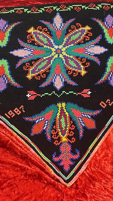 Текстиль: Туш кийиз с оригинальным узором 1987года Ручной вышитый покрывало с — 2