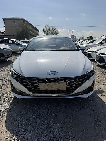 Hyundai Elantra: 2022 г., 1.5 л, Автомат, Бензин, Седан