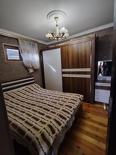 ucuz evler satisi: Hovlulu həyət evi - Dəmir darvazalı giriş, hündür hasarlı həyət - — 6