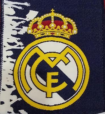 Текстиль: Real Madrid azarkeş şərfi - Rənglər: tünd göy–ağ zolaqlı dizayn - — 8
