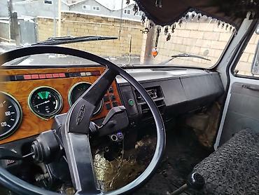 ZİL: ZİL : 4.7 l | 2000 il 177000 km — 9