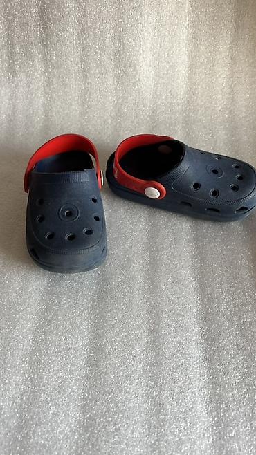 Детская обувь: Набор обуви 1) Детские ботинки осенне‑зимние, черные: - Высокая — 12