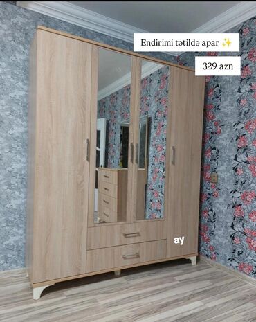 Sifarişlə divanlar: Düz dolab, Yataq otağı üçün, Paltar üçün, 4 qapılı