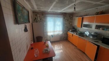 telnov küçəsi: 4 комнаты, 130 м², Средний ремонт