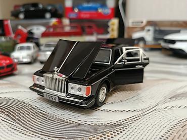 Kolleksiya üçün metal model avtomobil – klassik lüks sedanın miniatür lalafo.az -da Kolleksiya üçün metal model avtomobil – klassik lüks sedanın miniatür