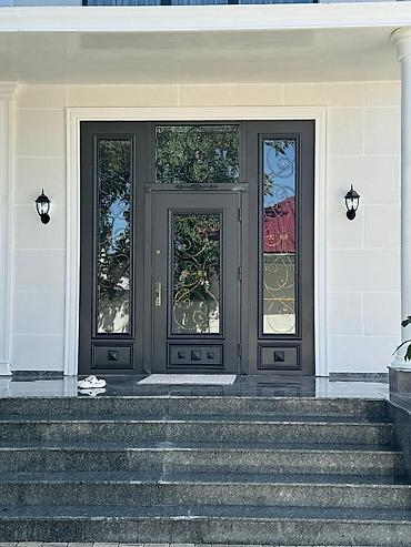 Продажа коттеджей и домов: Продаётся двухэтажный дом в классическом стиле с дизайнерским ремонтом — 2