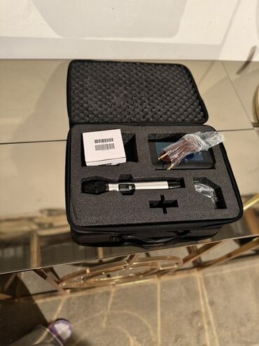 Mikrofonlar: İki ədəd simsiz əl mikrofonu dəsti + daşıma çantası - Komplekt: 2 — 5