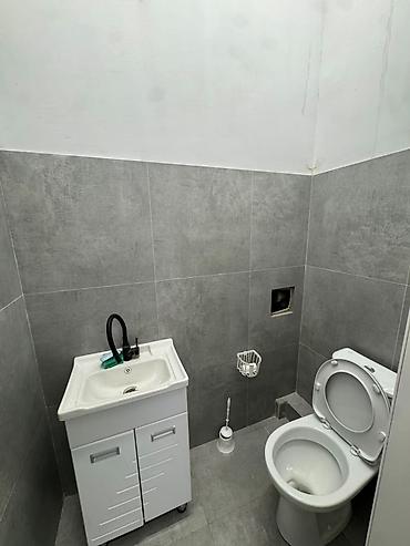 15: Сдаю The entire store: 155 м², In a residential complex, Действующий — 7