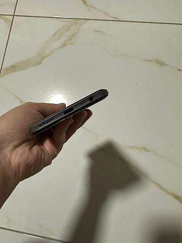 Realme: Realme pametni telefon — 8