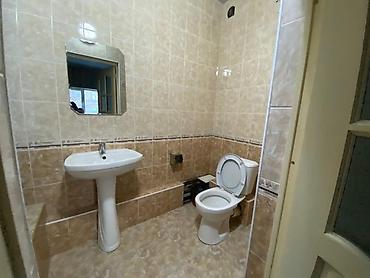 Долгосрочная аренда домов: 750 м², 15 комнат, Евроремонт, Забор, огорожен, Парковка — 17