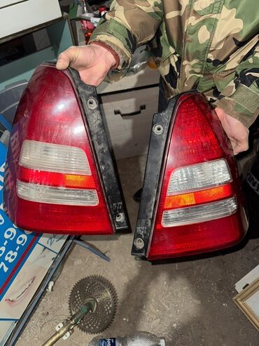 датчик давления в шинах: Задние фонари (левый и правый) для автомобиля. Комплект из двух блоков