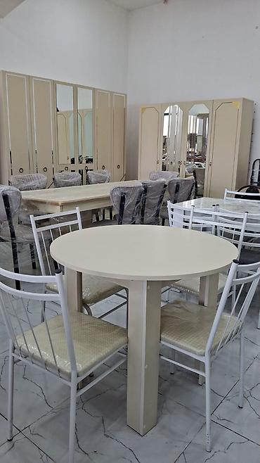 Mətbəx üçün, Yeni, Açılmayan, Yumru masa, 4 stul