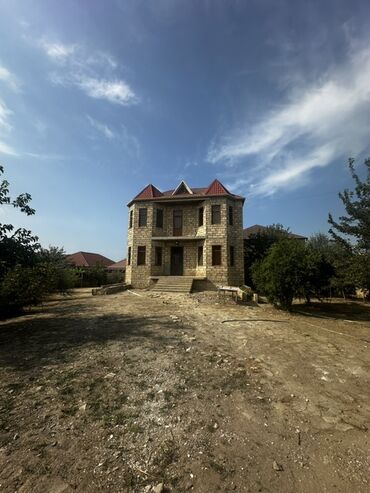 🏡 Sumqayıt, 20-ci mikrorayonda 12 sot torpaq və içində tikililərlə
