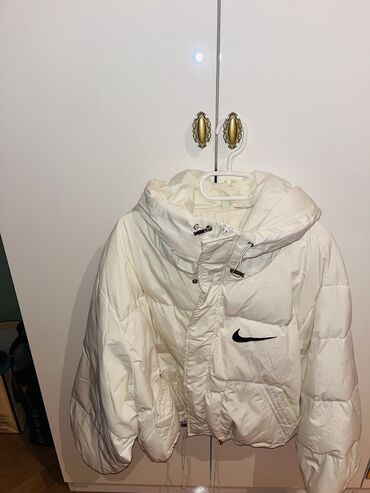 женские кроссовки nike shox: Пуховик куртка, Nike, M (EU 38)