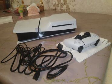 5 minutka: PlayStation 5 oyun konsolu seti Komplekt: - PS5 diskli versiya
