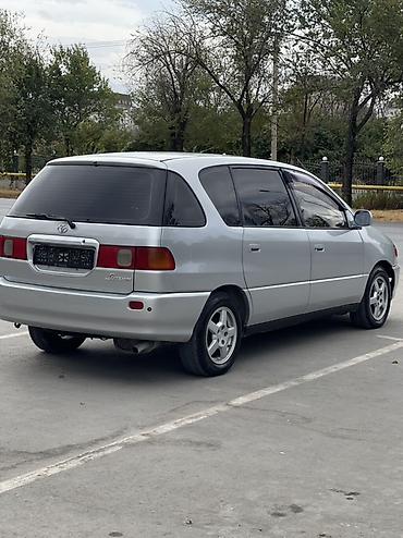 Продажа авто: Toyota Ipsum: 1996 г., 2 л, Автомат, Бензин, Минивэн — 3