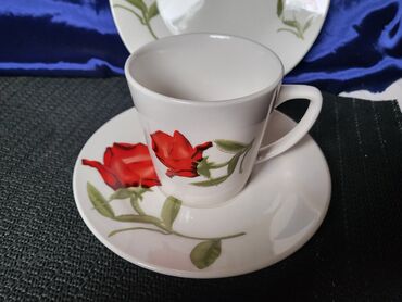 Ostalo posuđe: Vintaz porcelanski set. Set nigde okrzan,napukao,polomljen,sve na — 4