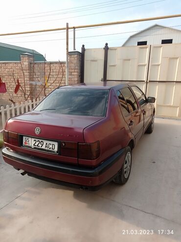 волсваген вента: Volkswagen Vento: 1.8 л | 1992 г. | Седан