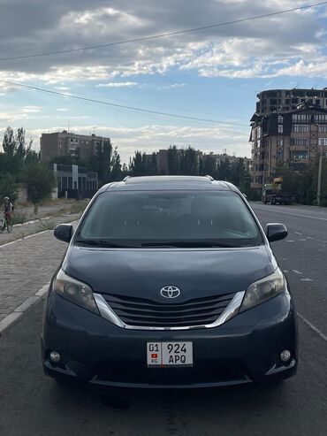 toyota proboks: Toyota Sienna: 2017 г., 3.5 л, Автомат, Бензин, Минивэн