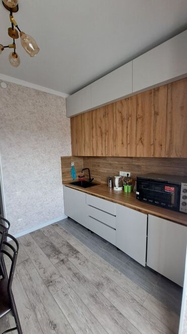 Продажа комнат: Продаётся светлая и просторная 3-комнатная квартира (105 серия) Адрес — 7