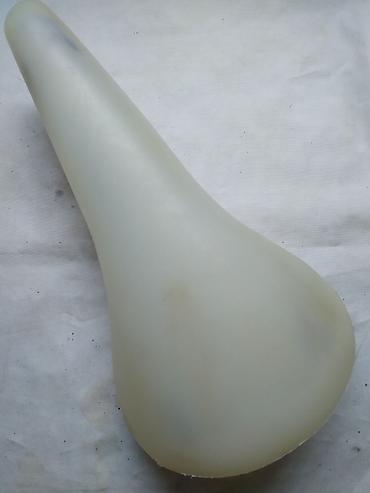 decatlon nis: Bicikl sediste plasticno=tvrdo,bez puza(klabne)ocuvano — 3