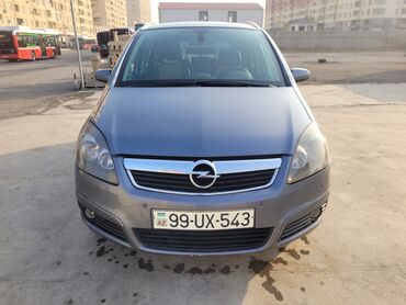 Opel: Opel Zafira B – geniş ailələr üçün funksional 7 yerlik miniven. Əsas — 1