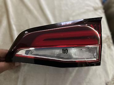 elantra stop: 2024 premyerin ustden cixma sag teref krlo ve kapotdaki stopu. LED — 4