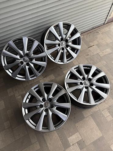 Диски: Литые Диски R 18 Lexus, Комплект, отверстий - 5, Б/у — 9