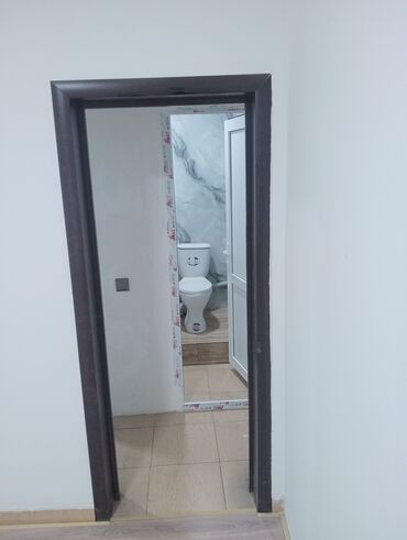 Ofislər: İcarəyə verilən ofis sahəsi. Babek pr 31, ağ şəhər ctiy park ilə — 22