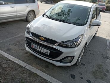 машины на кредит: Chevrolet Spark: 2018 г., 1 л, Вариатор, Бензин