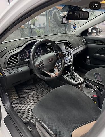 Продажа авто: Hyundai Avante: 2019 г., 1.6 л, Автомат, Бензин, Седан — 4