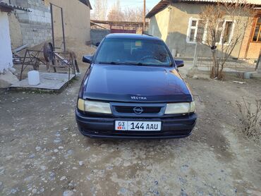 polo машина: Opel Vectra: 1994 г., 2 л, Механика, Бензин, Седан