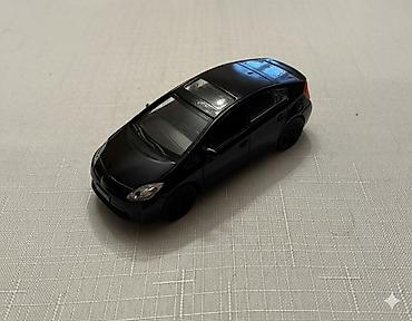 stacktrack oyuncaq dəsti: Qara rəngli Toyota Prius miniatür modeli - Miqyas: təxmini 1:32 — 1