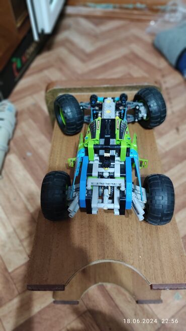 Игрушки: Продаю конструктор. Состояние Идеальное. Покупали за 1520сом. Продаю — 3