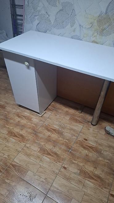 komputer masalari: Kompüter masası, İşlənmiş, Açılmayan, Kvadrat masa — 2