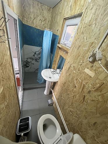 хостел манас: Гостевой дом на Иссык-Куле, Каусар, Кара-Ой (Долинка), 10+ мест, На летний сезон — 5