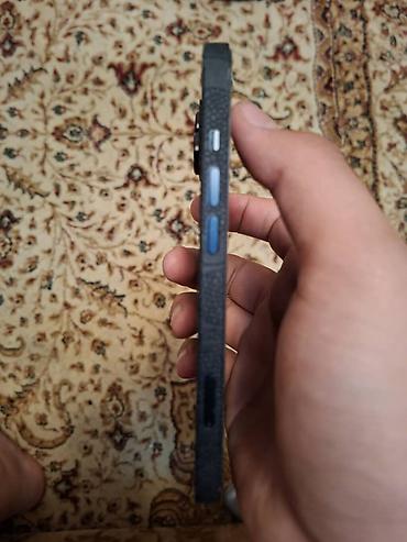 Apple iPhone: IPhone 14, Б/у, 256 ГБ, Черный, Зарядное устройство, Защитное стекло, Кабель, 79 % — 14