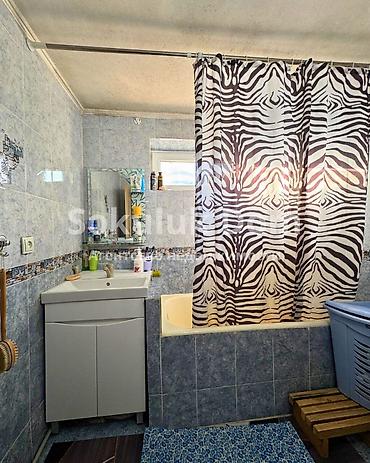 Продажа коттеджей и домов: 🔥СРОЧНАЯ ПРОДАЖА! 🏠Продается дом в с. Сокулук с бизнесом 🟡 Комнаты: 7 — 11