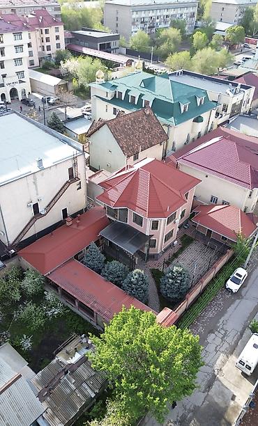 Продажа коттеджей и домов: Продаётся дом в районе Горького / Абая • Участок — 6 соток • Площадь — 1
