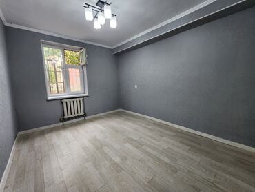 квартира кара балта продаю: 2 комнаты, 65 м², Индивидуалка, 1 этаж, Евроремонт