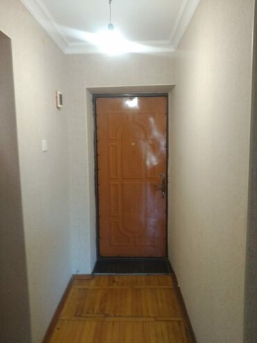 neftciler kiraye: Kirayə ev 5/2. 1. otaqlı əşkasız Nefçillər metrosu 210 nömrəli