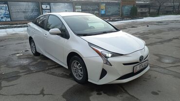 Toyota: Toyota Prius: 2017 г., 1.8 л, Автомат, Гибрид, Кроссовер