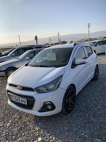мусор спринтер: Chevrolet Spark: 2017 г., 1 л, Автомат, Бензин, Хэтчбэк — 1