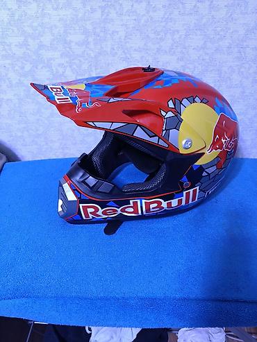 Мотокроссовый шлем Redbull от 100% красивый окрас шлема заставит вас