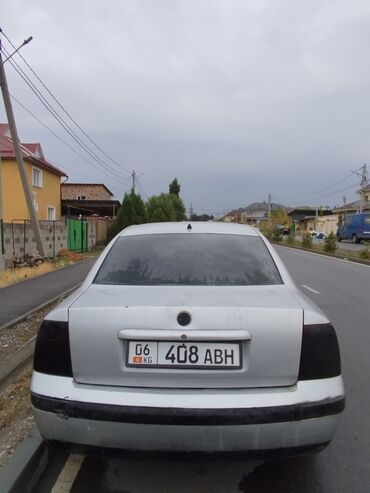 пассат в 2: Volkswagen Passat: 1997 г., 2 л, Механика, Дизель, Седан